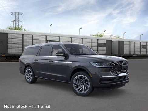 New 2026 Lincoln Navigator L Reserve image 29