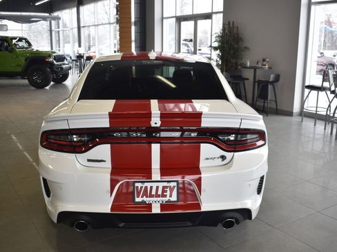 Used 2023 Dodge Charger SRT Hellcat w/ Harman/Kardon Audio Group image 4