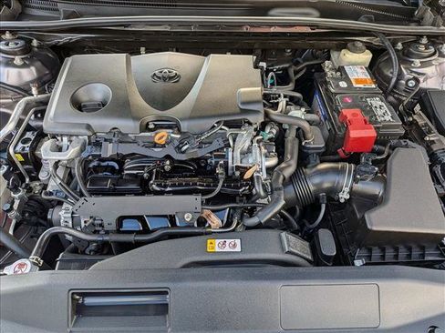 Used 2018 Toyota Camry XSE FWD image 21