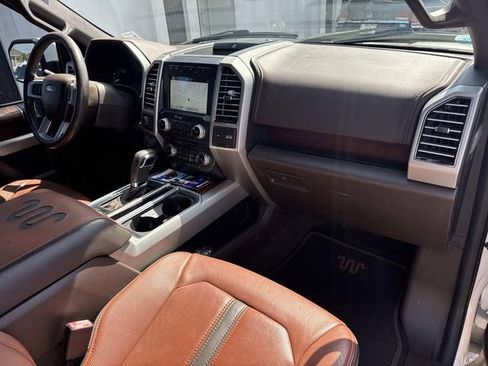 Used 2018 Ford F150 King Ranch w/ Equipment Group 601A Luxury AWD/4WD image 17