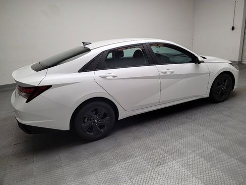 Used 2022 Hyundai Elantra SEL FWD image 10
