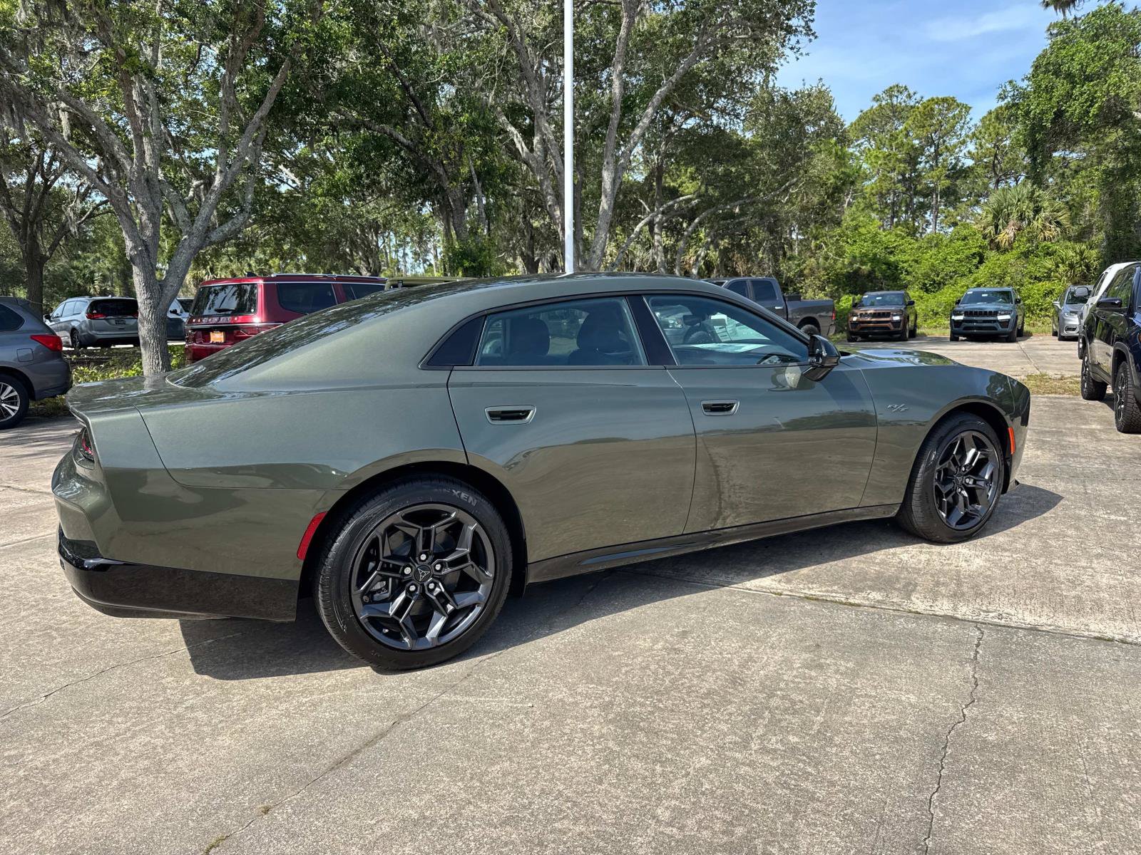 New 2026 Dodge Charger R/T w/ Blacktop Package AWD/4WD image 3