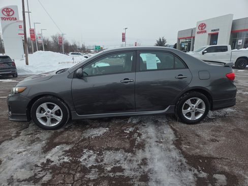 Used 2013 Toyota Corolla S image 5