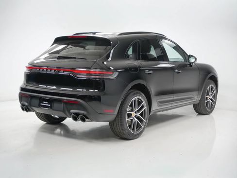 Certified 2026 Porsche Macan AWD/4WD image 10