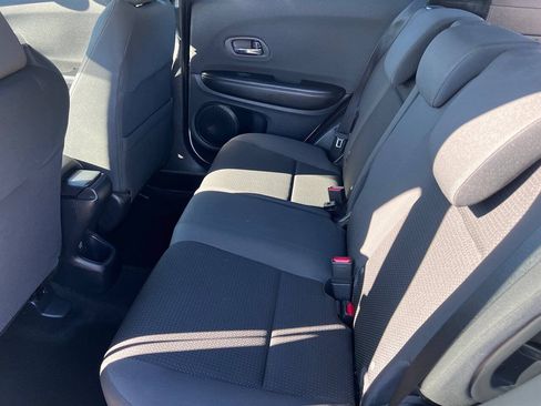 Used 2021 Honda HR-V Sport image 10