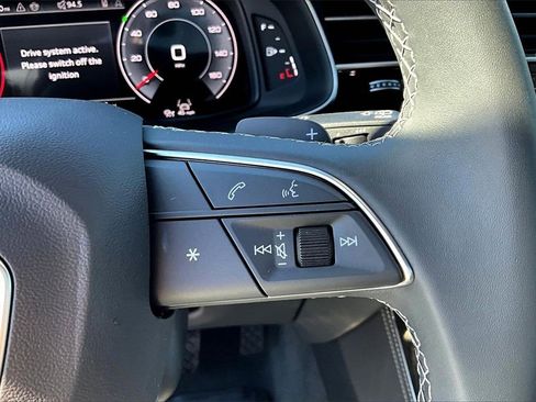Certified 2025 Audi Q8 Prestige w/ Prestige Package image 24