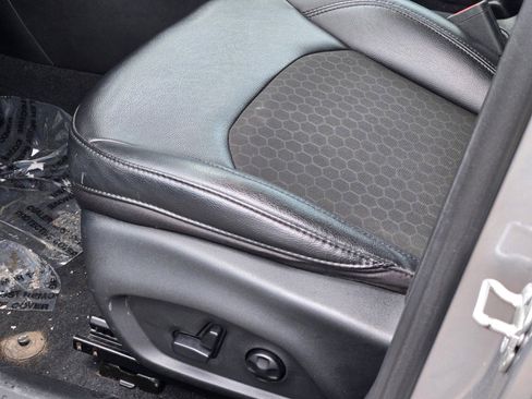 Used 2020 Jeep Compass Latitude image 21