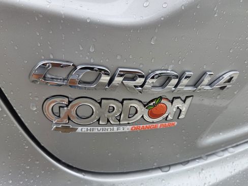 Used 2025 Toyota Corolla LE FWD image 19