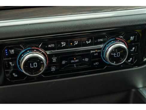 New 2026 GMC Sierra 1500 SLT w/ SLT Premium Plus Package AWD/4WD image 28