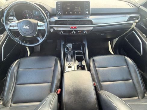 Used 2020 Kia Telluride LX FWD image 14