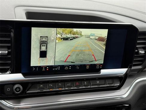 Used 2024 Chevrolet Silverado 1500 High Country w/ Technology Package image 25