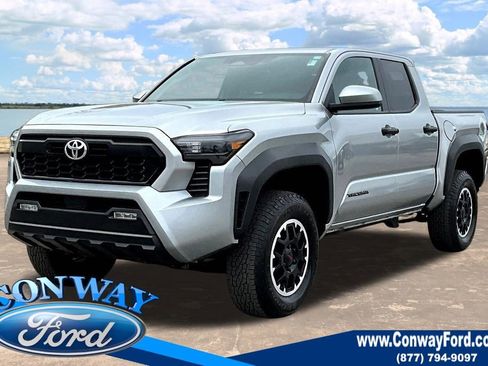 Used 2024 Toyota Tacoma TRD Off-Road image 4