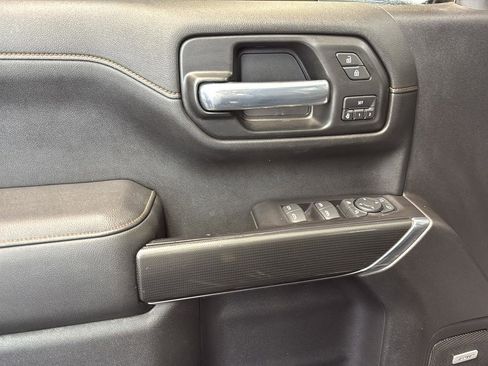 Used 2020 GMC Sierra 1500 AT4 w/ AT4 Premium Package image 9