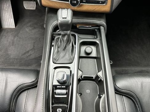 Used 2018 Volvo XC90 T6 Inscription w/ Convenience Package AWD/4WD image 20