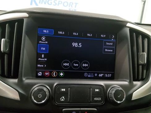 Used 2024 GMC Terrain SLT FWD image 35