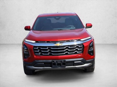New 2026 Chevrolet Equinox LT w/ Convenience Package II FWD image 5