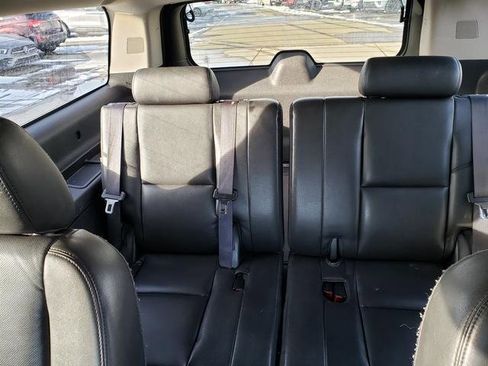 Used 2011 GMC Yukon XL Denali image 15