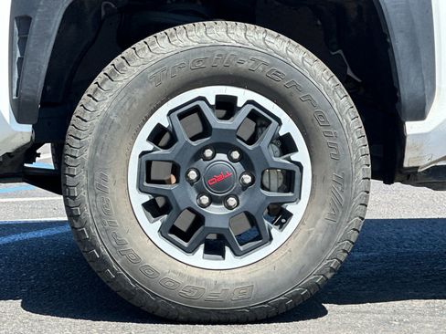 Used 2024 Toyota Tacoma TRD Off-Road AWD/4WD image 22