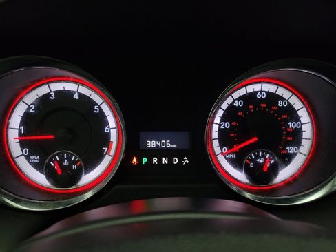 Used 2020 Dodge Grand Caravan SE image 23