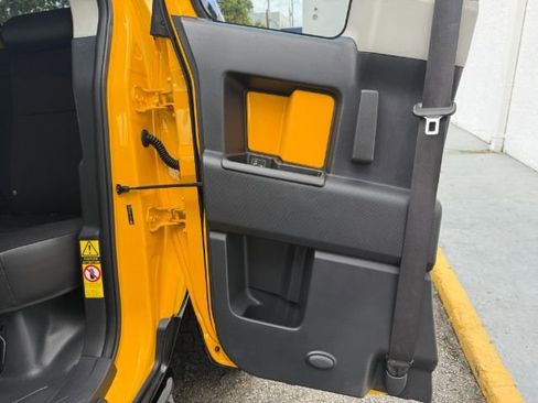 Used 2007 Toyota FJ Cruiser 2WD image 20