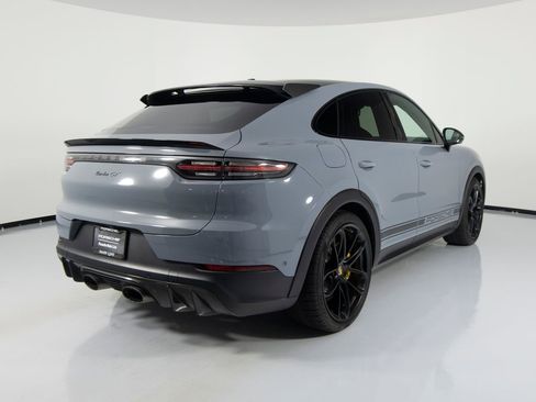 Certified 2022 Porsche Cayenne Turbo GT AWD/4WD image 10