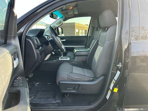 Used 2015 Toyota Tundra SR5 image 11