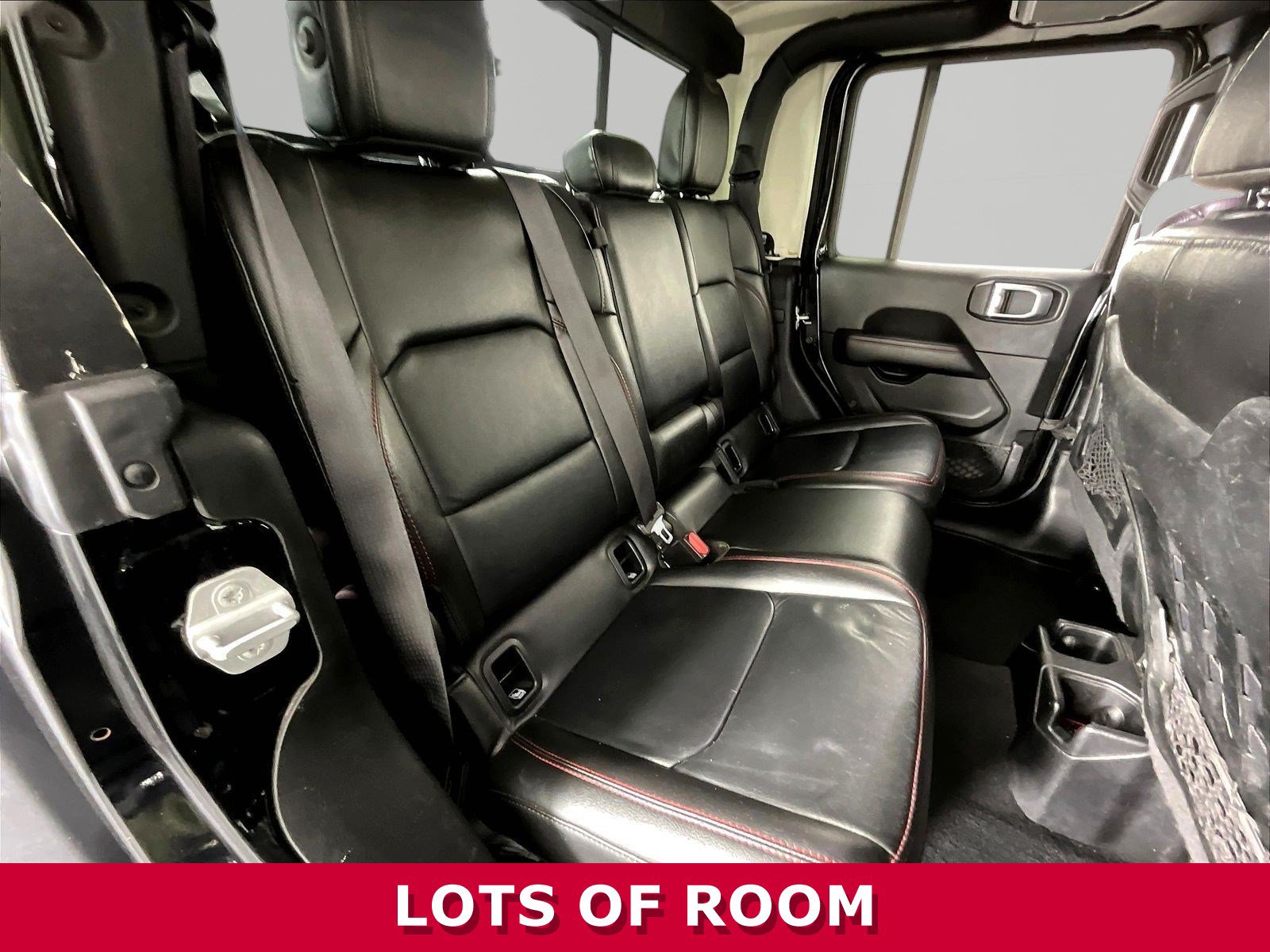 Used 2020 Jeep Gladiator Rubicon AWD/4WD image 25