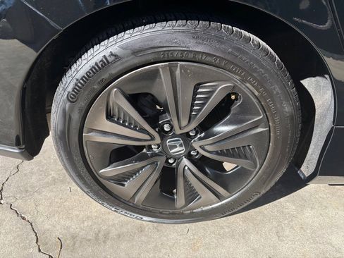 Used 2018 Honda Civic EX image 47