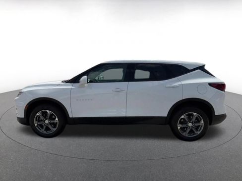 Used 2024 Chevrolet Blazer LT AWD/4WD image 9