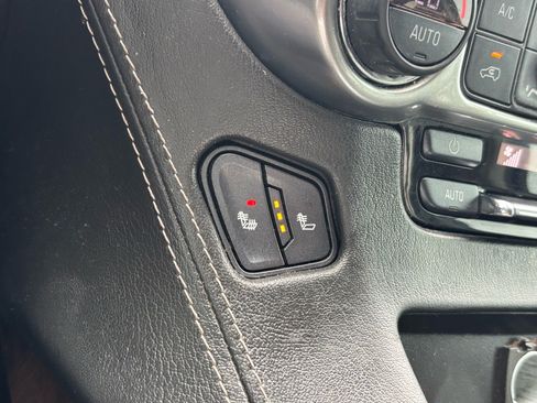 Used 2019 Chevrolet Tahoe LT RWD image 14
