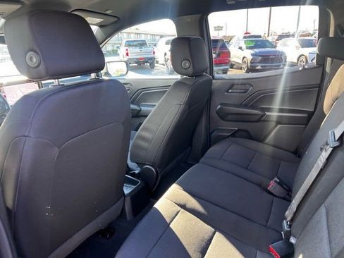 Certified 2024 Chevrolet Colorado W/T image 19