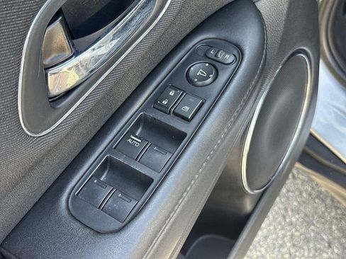 Used 2022 Honda HR-V EX image 21