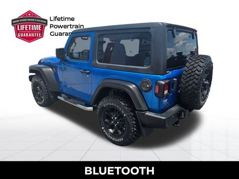 Used 2022 Jeep Wrangler Sport AWD/4WD image 4
