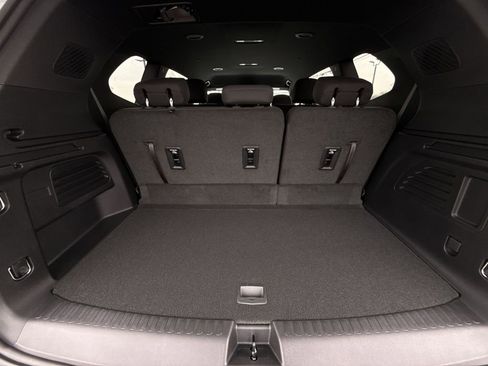 New 2026 GMC Acadia Elevation image 26