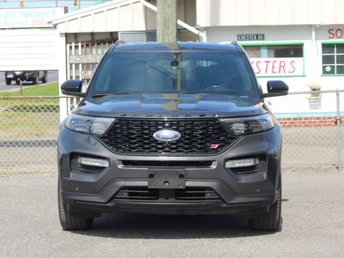 Used 2020 Ford Explorer ST w/ ST Street Pack image 2