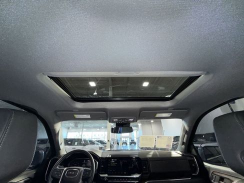 Used 2023 GMC Sierra 1500 SLT w/ SLT Premium Package image 29