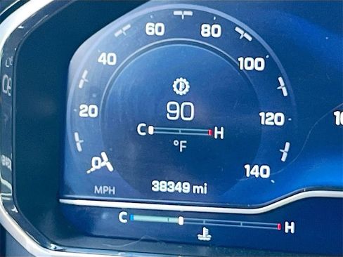 Used 2022 Chevrolet Silverado 1500 ZR2 w/ Technology Package image 12