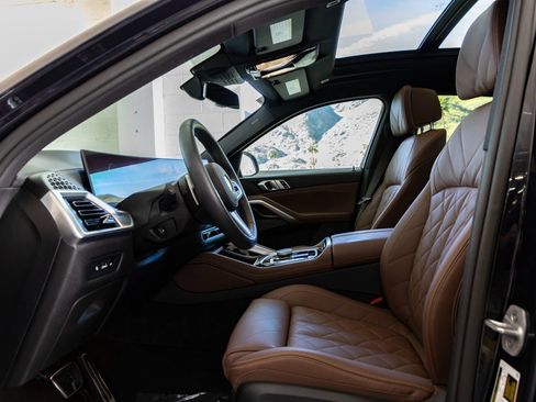 Certified 2025 BMW X6 xDrive40i image 15