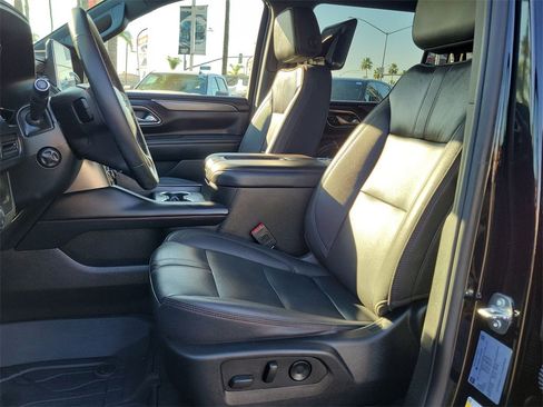 Certified 2023 Chevrolet Suburban RST w/ Sport Performance Package image 20