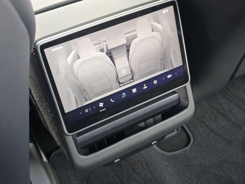 Used 2024 Tesla Model 3 Long Range image 15