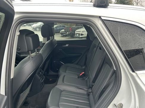 Used 2023 Audi Q5 2.0T Premium w/ Convenience Package image 26