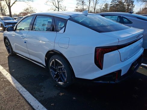 New 2025 Kia K4 GT-Line image 4