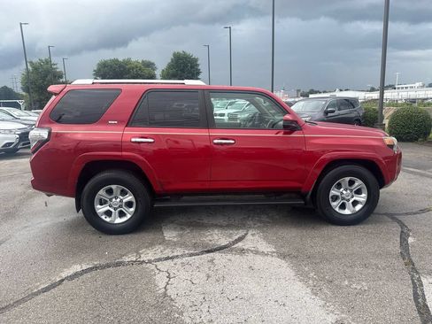 Used 2016 Toyota 4Runner SR5 RWD image 6