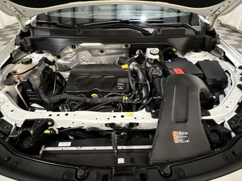 Used 2024 Buick Envista Sport Touring w/ Convenience I Package FWD image 38