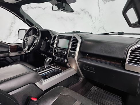 Used 2015 Ford F150 Platinum w/ Equipment Group 701A Luxury AWD/4WD image 19
