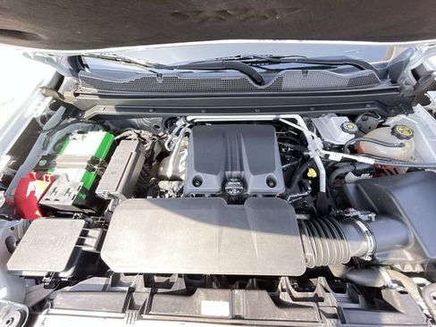 Used 2023 Chevrolet Colorado LT w/ LT Convenience Package II AWD/4WD image 24