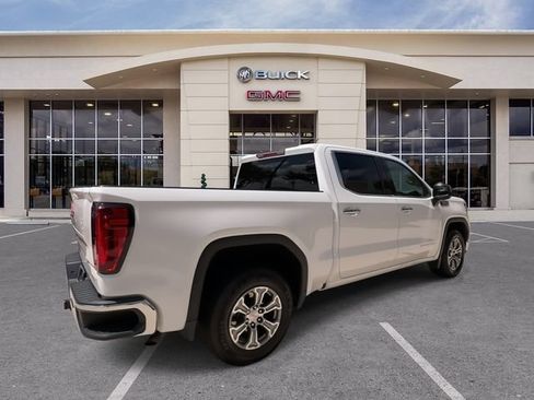 Certified 2025 GMC Sierra 1500 SLT RWD image 15