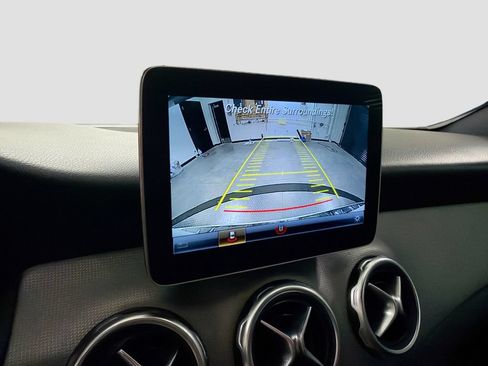Certified 2020 Mercedes-Benz GLA 250 image 14