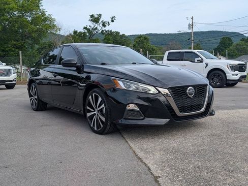 Used 2021 Nissan Altima 2.5 SR AWD/4WD image 6