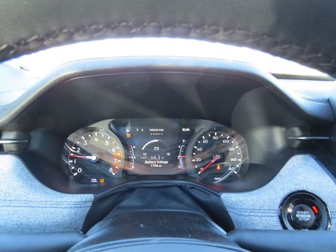 Used 2025 Jeep Compass Latitude image 23